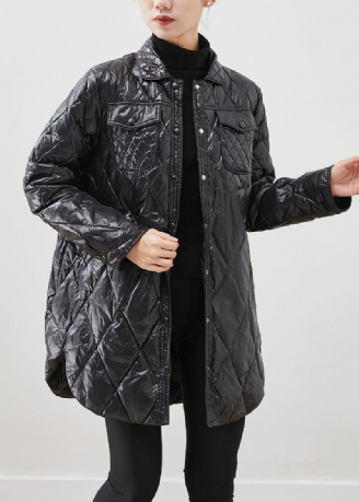 Feine Schwarze Pufferjacke Mit Peter-pan-kragen Für Den Winter