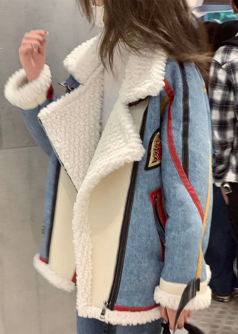 Französischer Blauer Wintermantel Aus Kunstpelz Mit Reißverschluss Aus Denim Und Patchwork - Damen-Daunenjacken