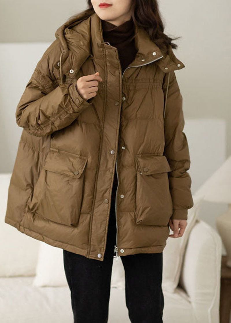 Moderne Pufferjacke Aus Entendaunen Mit Kapuze Und Übergroßen Taschen In Khaki - Damen-Daunenjacken