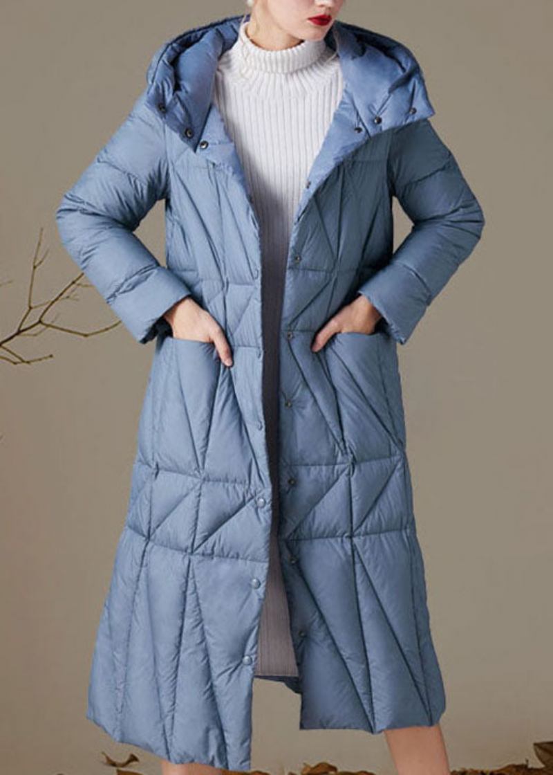 Schlichte Schmal Geschnittene Wintermäntel Mit Daunenjacke Und Blauen Knopftaschen