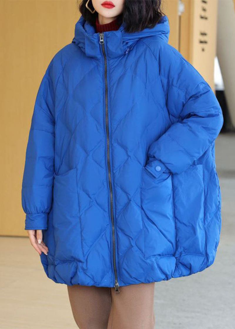 Stilvolle Blaue Übergroße Pufferjacke Aus Entendaunen Mit Kapuze Für Den Winter