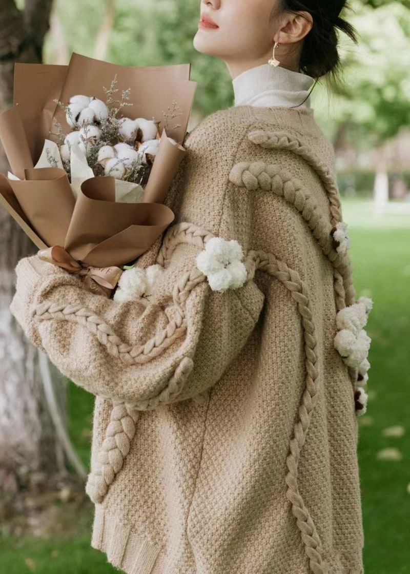 Geblümte Khakifarbene Strickjacke Mit V-ausschnitt Und Zopfmuster Im Herbst - Damen-Cardigans