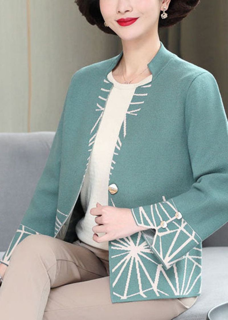 Moderne Grüne Strickstrickjacke Mit V-ausschnitt Und Knöpfen Mit Langen Ärmeln