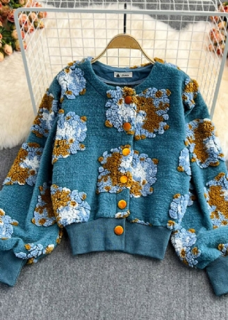 Schöner Flauschiger Blauer Strickpullover Mit Rundhalsausschnitt Und Blumenmuster Für Den Frühling