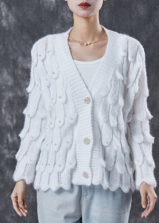 Weißer Gemütlicher Strickcardigan Mit V-ausschnitt Und Nagelperlen Frühling