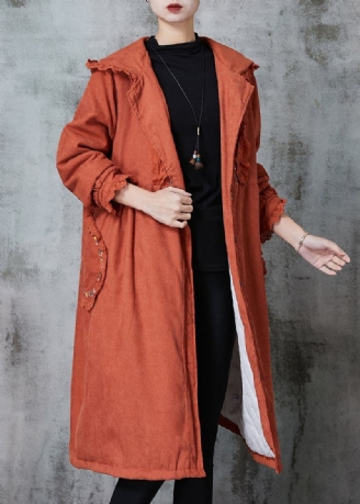 Einzigartiger Orangefarbener Trenchcoat Mit Feiner Füllung Aus Baumwolle Mit Patchwork-spitze Und Stickereien Frühling