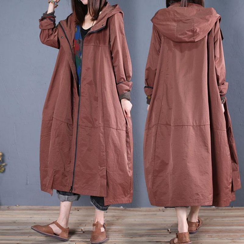 Feiner Lässiger Langer Brauner Herbstmantel Mit Kapuze Und Reißverschluss - Damen-Trenchcoats