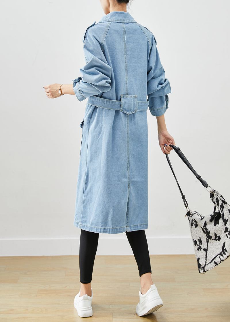 Italienischer Hellblauer Denim-trenchcoat Mit Gekerbter Taille Und Krawatte Für Den Herbst - Damen-Trenchcoats