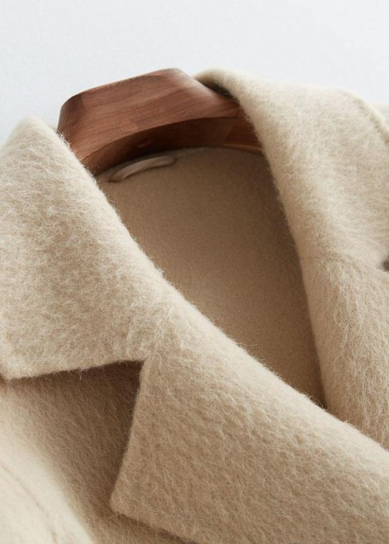 Luxuriöse Beige Wolloberbekleidung Locker Sitzende Mittellange Mäntel Kerbjacke Mit Langen Ärmeln - Damen-Trenchcoats