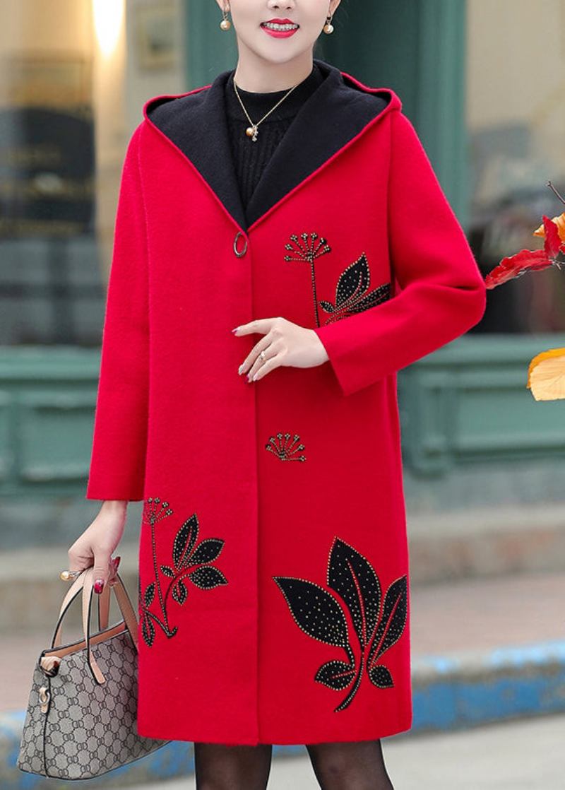 Boutique-trenchcoat Aus Roter Jacquard-wolle Mit Kapuze Und Zirkonia Frühling