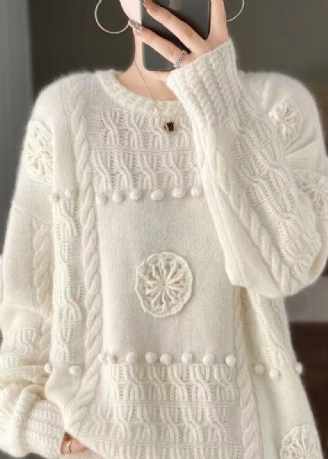 Italienische Weiße Wollpullover Mit Haken- Und Blumenstickerei Frühling