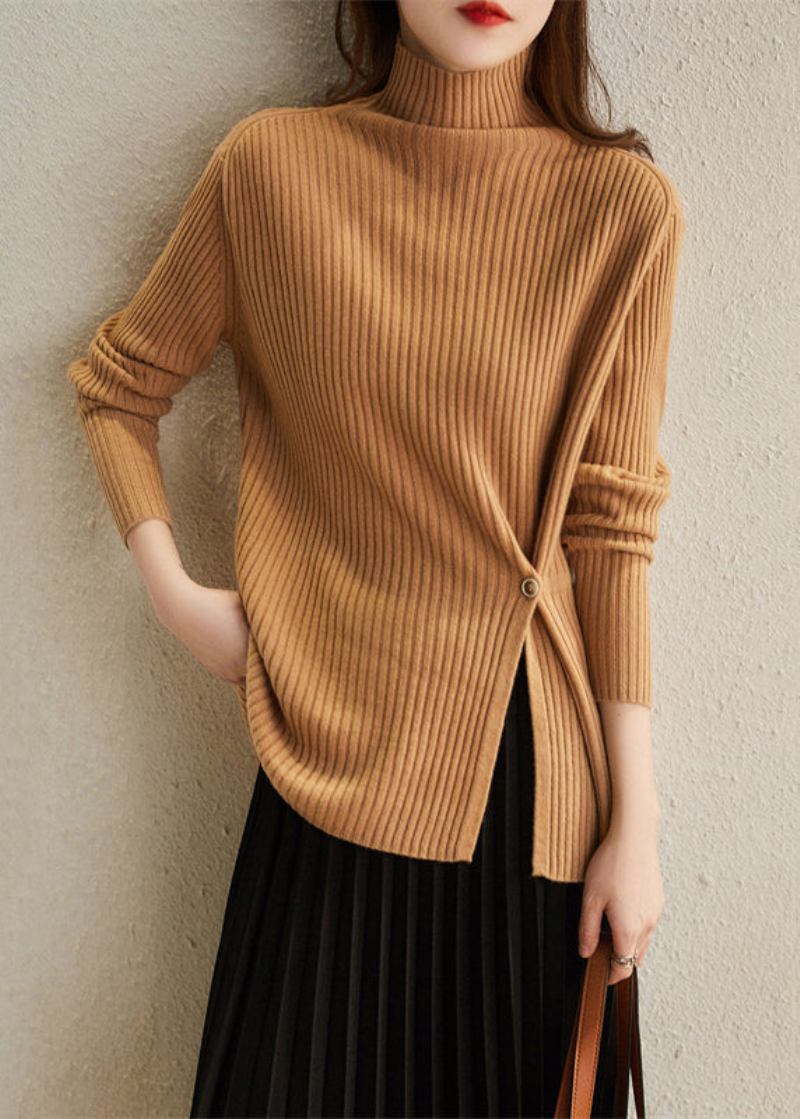 Khakifarbener Pullover Mit Hohem Hals Und Dickem Wollstrick Mit Originellem Design Für Den Winter