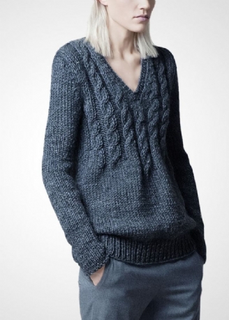 Moderne Graue Pullover Aus Grobem Wollstrick Mit V-ausschnitt Und Zopfmuster Winter