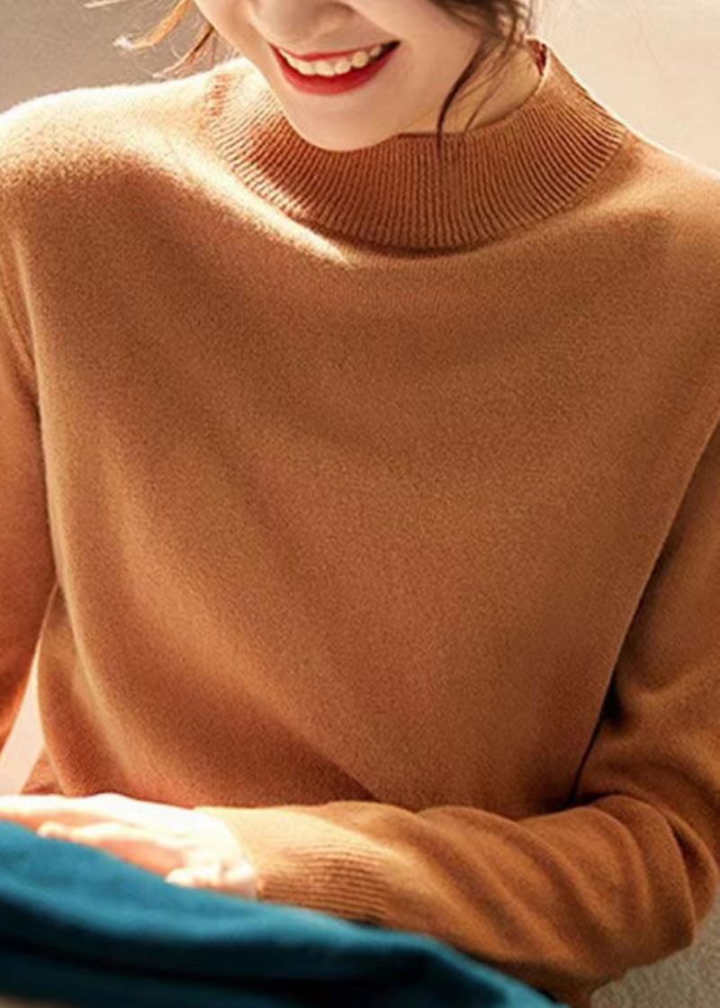 Neuer Eleganter Wollpullover Mit Stehkragen Und Kamelfarbe Im Herbst