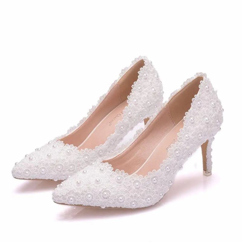 Crystal Queen Pumps High Heels Damen Hochzeitsschuhe Spitze Weiße Blumen Perlen Braut - Weiß