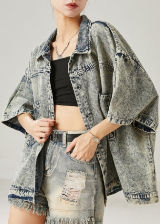 Moderne Graue Jeansjacke Mit Übergroßen Taschen Für Den Sommer