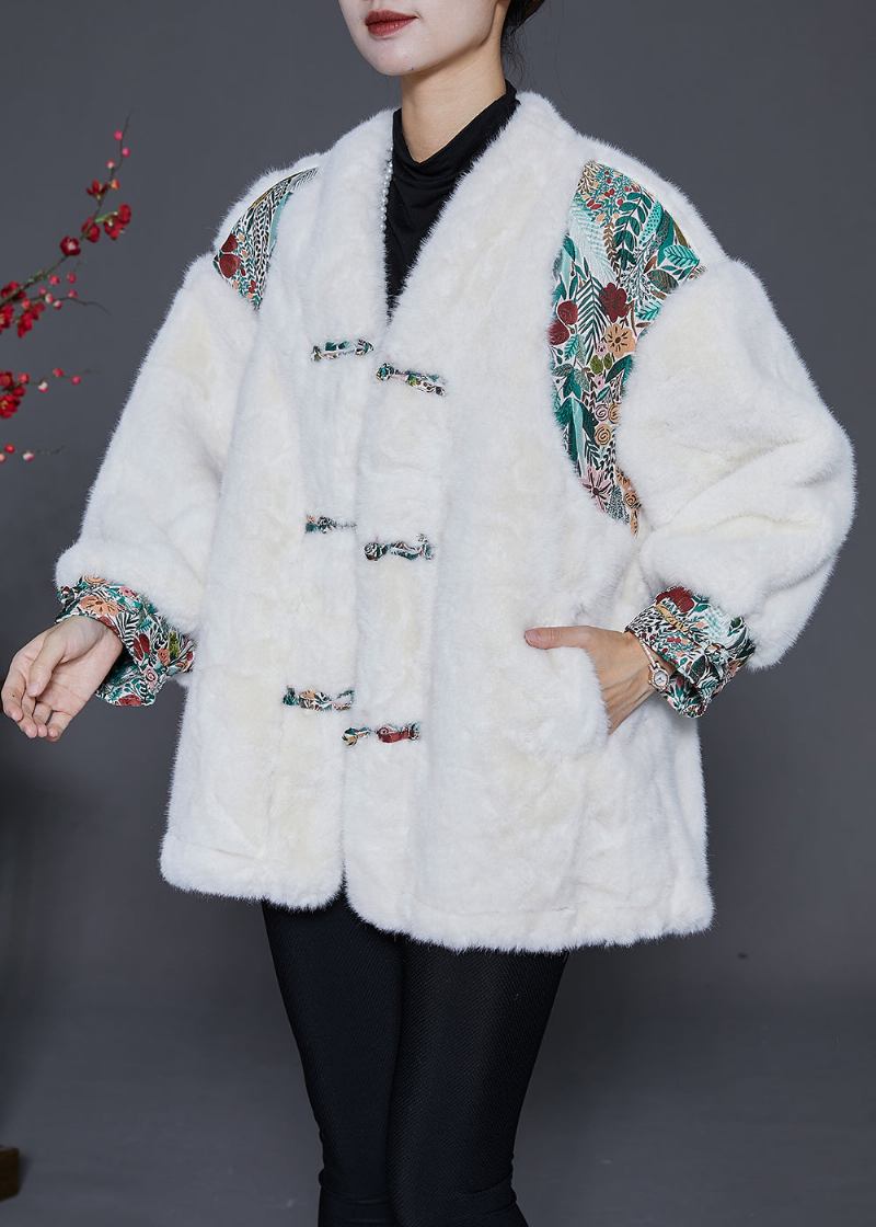 Modische Weiße Übergroße Patchwork-kunstpelzjacke Mit Chinesischen Knöpfen Für Den Winter - Damen-Wintermäntel